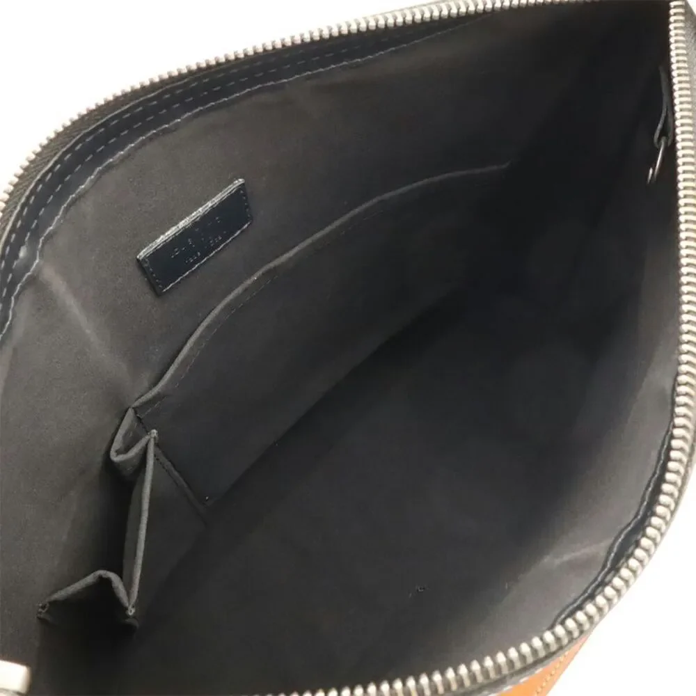 Louis Vuitton delivery duty